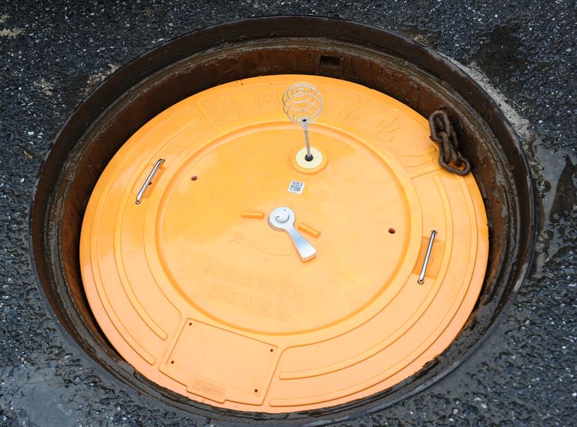 智能井蓋鎖與傳統(tǒng)井蓋相比，在那些方面有優(yōu)勢？