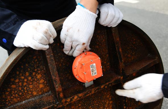 湖南新光物聯網智能井蓋解決方案：實時監測+智能預警雙驅動